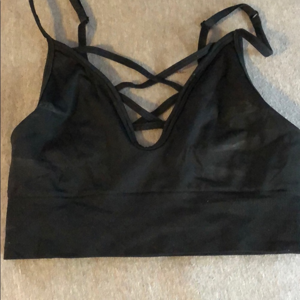 Sporty bralette